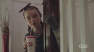 RD-Caps-5x02-The-Preppy-Murders-116-Jellybean.png (1.43 MB)