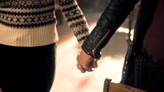 RD-Promo-4x16-The-Locked-Room-17-Betty-Jughead-Holding-Hands-Stonewall.jpg (224 KB)