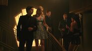 RD-Caps-3x03-As-Above-So-Below-97-Jughead-Betty