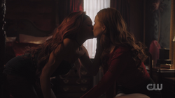 RD-Caps-3x18-Jawbreaker-73-Toni-Cheryl