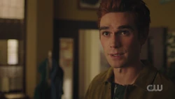 Archie confronts Jughead