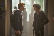 RD-Promo-2x07-Tales-from-the-Darkside-07-Archie-Jughead