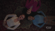 RD-Caps-6x19-The-Witches-of-Riverdale-70-Cheryl-Veronica-Tabitha