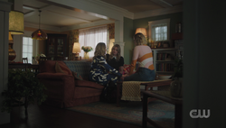 RD-Caps-6x22-Night-of-the-Comet-11-Alice-Polly-Betty