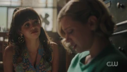 RD-Caps-7x04-Love-&-Marriage-15-Toni-Betty