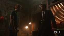 RD-Caps-2x10-The-Blackboard-Jungle-135-Archie-Special-Agent-Adams