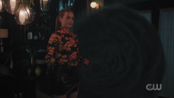 RD-Caps-6x22-Night-of-the-Comet-109-Cheryl-Portal