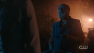 RD-Caps-2x12-The-Wicked-and-The-Divine-103-Junkyard-Steve.png (1.18 MB)