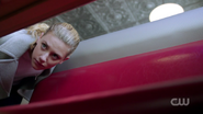 RD-Caps-2x01-A-Kiss-Before-Dying-103-Betty.png (1.03 MB)