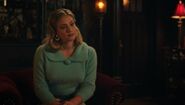 RD-Caps-6x04-The-Witching-Hour(s)-25-Bitsy