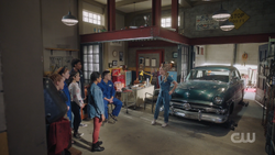 RD-Caps-5x06-Back-to-School-10-Betty