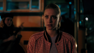 RD-Caps-4x03-Dog-Day-Afternoon-62-Betty