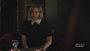RD-Caps-6x19-The-Witches-of-Riverdale-07-Betty