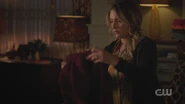 RD-Caps-5x05-Homecoming-09-Alice.png (1.27 MB)