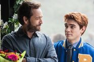 RD-Promo-1x04-The-Last-Picture-Show-07-Archie-Fred