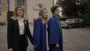 RD-Promo-5x03-Graduation-16-Alice-Betty-Jughead