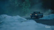 RD-Caps-2x01-A-Kiss-Before-Dying-08-Truck.png (1.04 MB)