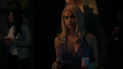 RD-Caps-4x10-Varsity-Blues-69-Veronica