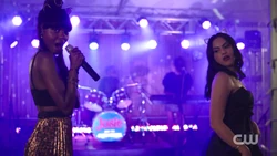 Josie and the Pussycats performing