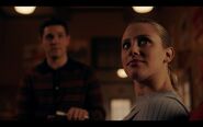 RD-Promo-4x18-Lynchian-41-Betty