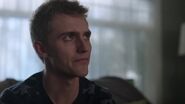 RD-Caps-2x17-The-Noose-Tightens-109-Chic
