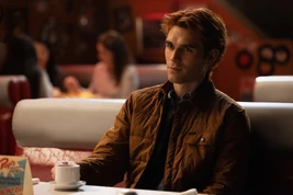 RD-Promo-6x16-Blue-Collar-03-Archie