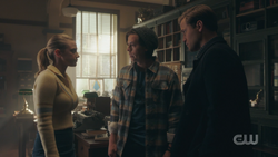 RD-Caps-4x19-Killing-Mr-Honey-100-Betty-Jughead-Charles