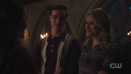 RD-Caps-6x19-The-Witches-of-Riverdale-137-Jason-Polly
