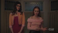 RD-Caps-6x21-The-Stand-185-Heather-Cheryl