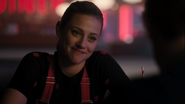 RD-Caps-4x02-Fast-Times-at-Riverdale-High-57-Betty