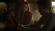 RD-Caps-5x19-Riverdale-RIP-04-Betty-Archie