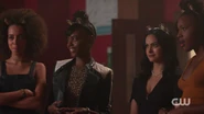 RD-Caps-2x05-When-a-Stranger-Calls-61-Valerie-Josie-Veronica-Melody.png (946 KB)