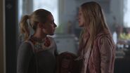 RD-Caps-2x17-The-Noose-Tightens-88-Betty-Darla