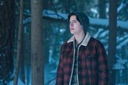 RD-Promo-1x13-The-Sweet-Hereafter-03-Jughead