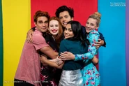 RD-S4-Los-Angeles-Times-Entertainment-Comic-Con-Portraits-2019-KJ-Madelaine-Cole-Camila-Lili-01.jpg (149 KB)