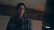 RD-Caps-2x09-Silent-Night-Deadly-Night-71-Jughead.png (638 KB)