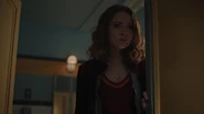 RD-Caps-3x17-The-Raid-34-Evelyn.jpg (86 KB)
