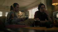 RD-Caps-4x12-Men-of-Honor-122-Betty-Jughead.png (1.35 MB)