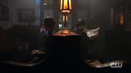 RD-Caps-2x15-There-Will-Be-Blood-94-Jughead-Smithers.png (1.1 MB)