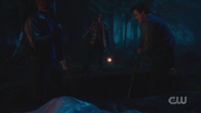 RD-Caps-4x19-Killing-Mr-Honey-75-Archie-Jughead-Reggie