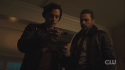 RD-Caps-3x19-Fear-The-Reaper-01-Jughead-FP