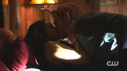 RD-Caps-2x14-The-Hills-Have-Eyes-40-Veronica-Archie-kiss