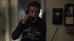 RD-Caps-3x17-The-Raid-20-Archie