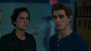 RD-Caps-2x22-Brave-New-World-88-Jughead-Archie