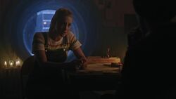 RD-Caps-3x05-The-Great-Escape-11-Betty