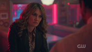 RD-Caps-2x18-A-Night-To-Remember-40-Alice