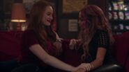 RD-Caps-2x17-The-Noose-Tightens-134-Cheryl-Toni