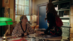 Cheryl gives Betty advice