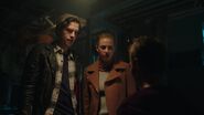 RD-Caps-2x19-Prisoners-85-Jughead-Betty