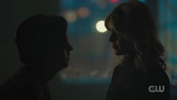 RD-Caps-6x19-The-Witches-of-Riverdale-104-Nicholas-Jughead-Sabrina